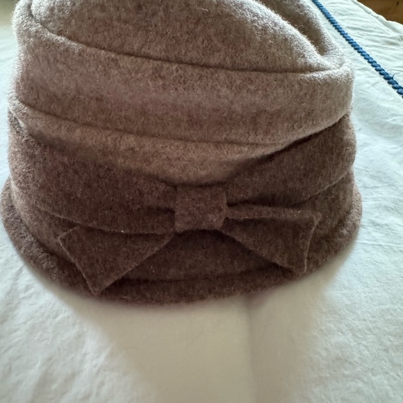 Custom made hat. NWT - Picture 2 of 4